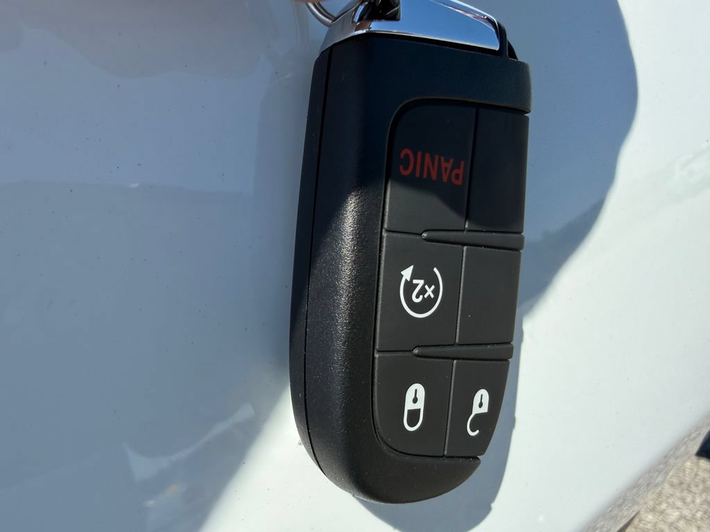 New 2026 Jeep Compass Latitude AWD/4WD image 24