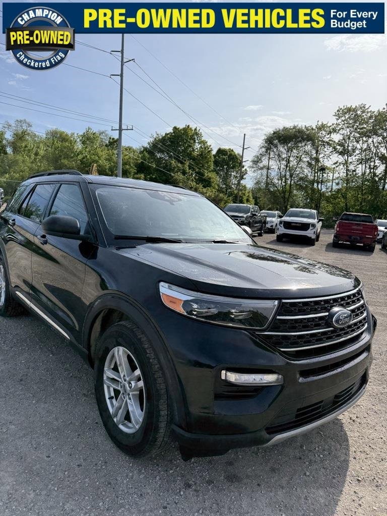 Used 2021 Ford Explorer XLT w/ Equipment Group 202A image 9