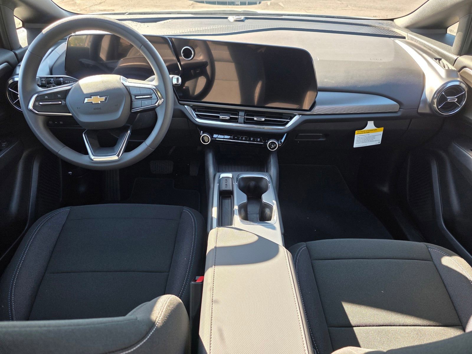 New 2026 Chevrolet Equinox EV LT w/ LPO, Blackout Package image 18