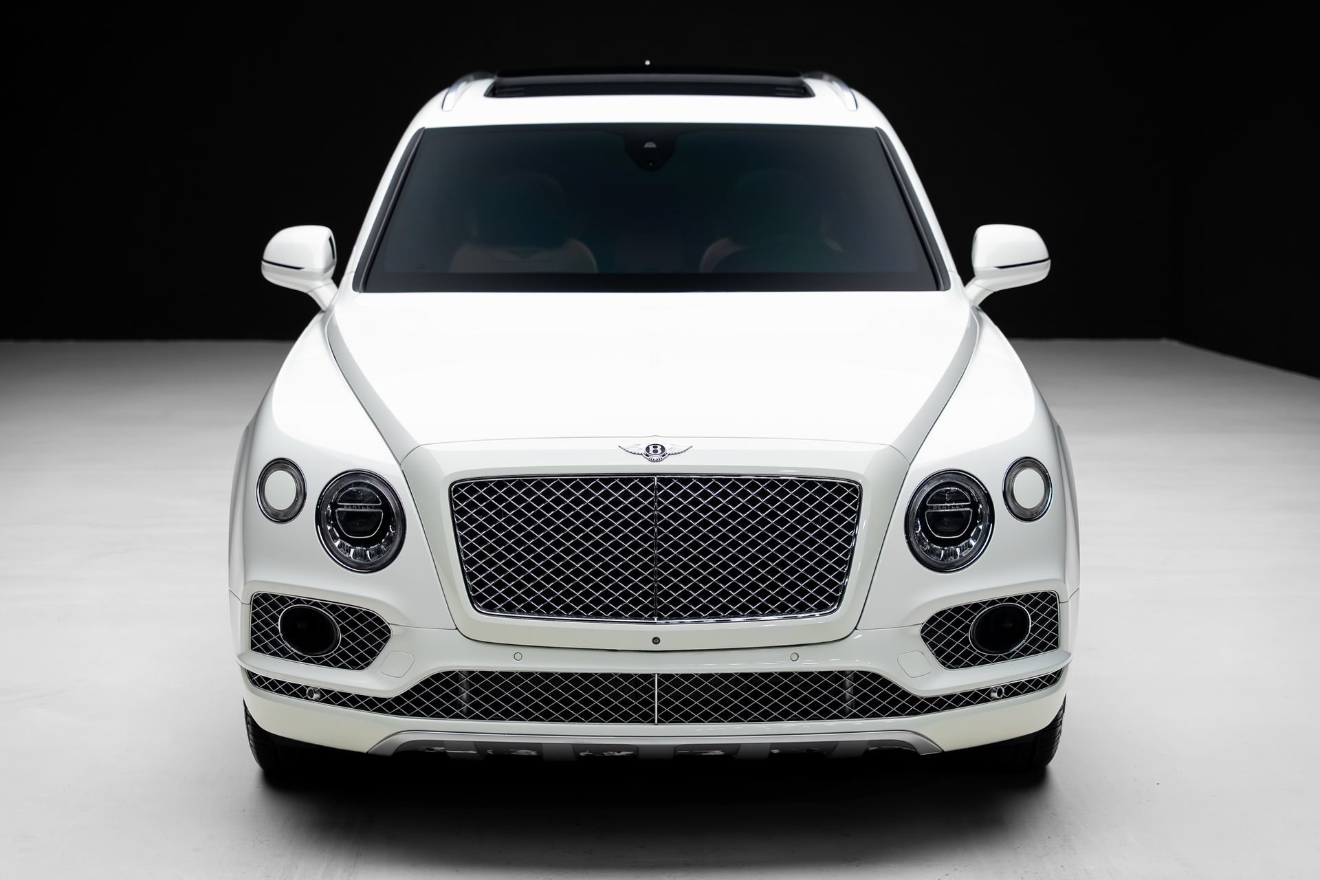 Used 2018 Bentley Bentayga AWD/4WD image 6