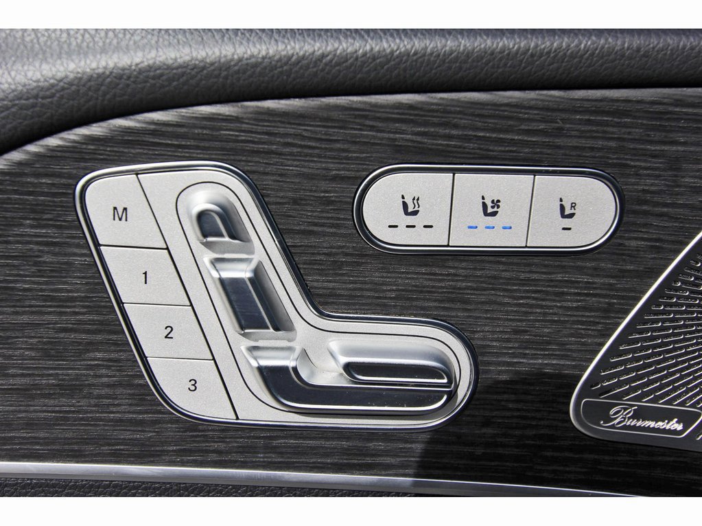 Used 2024 Mercedes-Benz GLS 450 4MATIC image 28