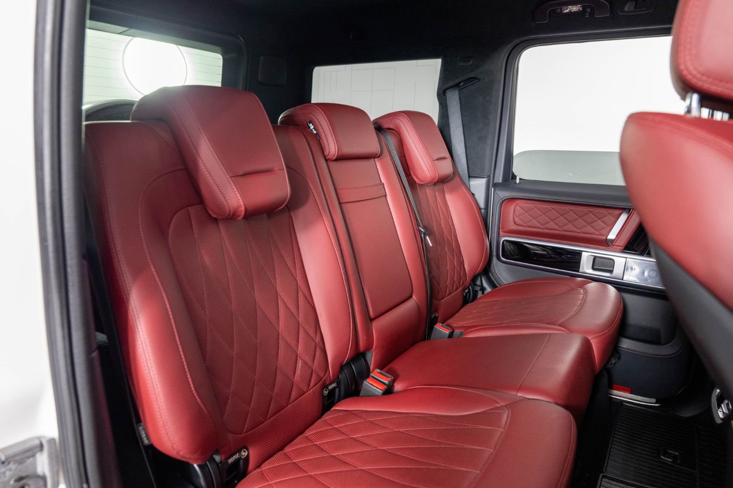 Used 2023 Mercedes-Benz G 550 image 24