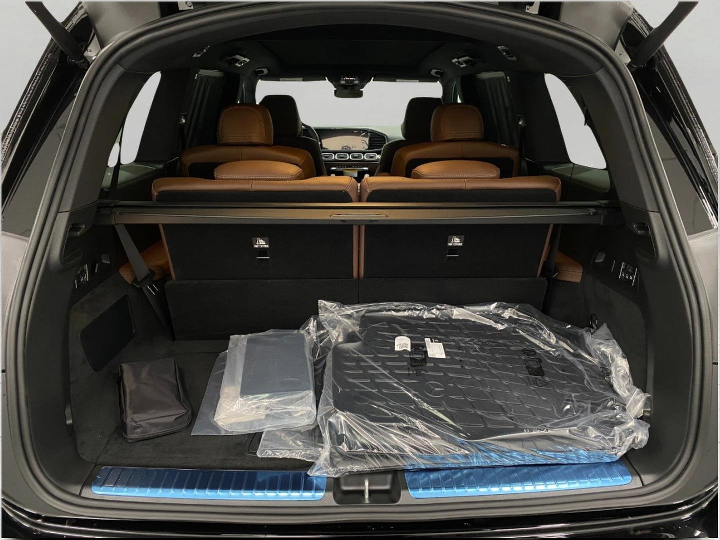 New 2026 Mercedes-Benz GLS 450 4MATIC image 5