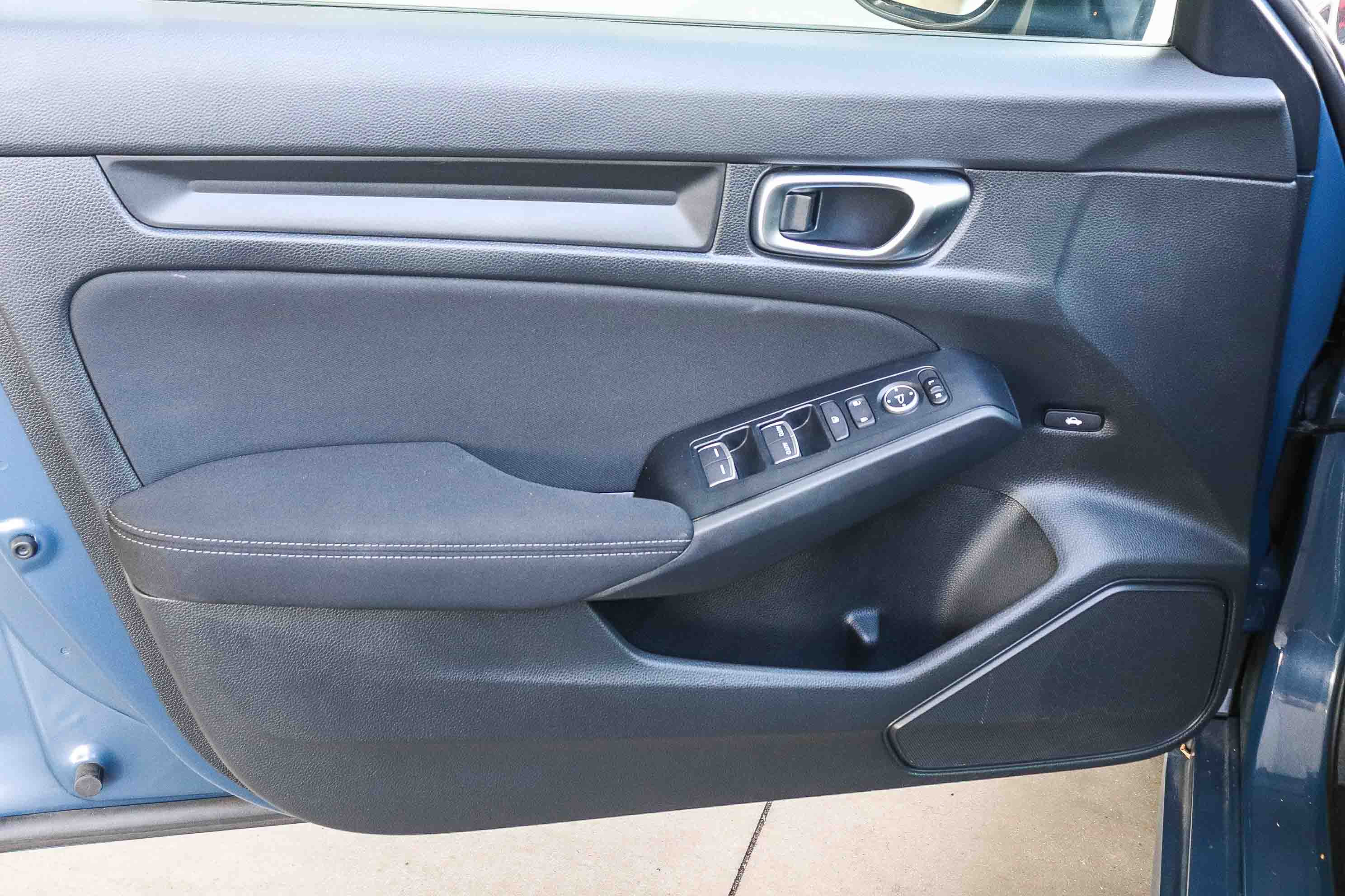 Certified 2025 Honda Civic Sport image 24