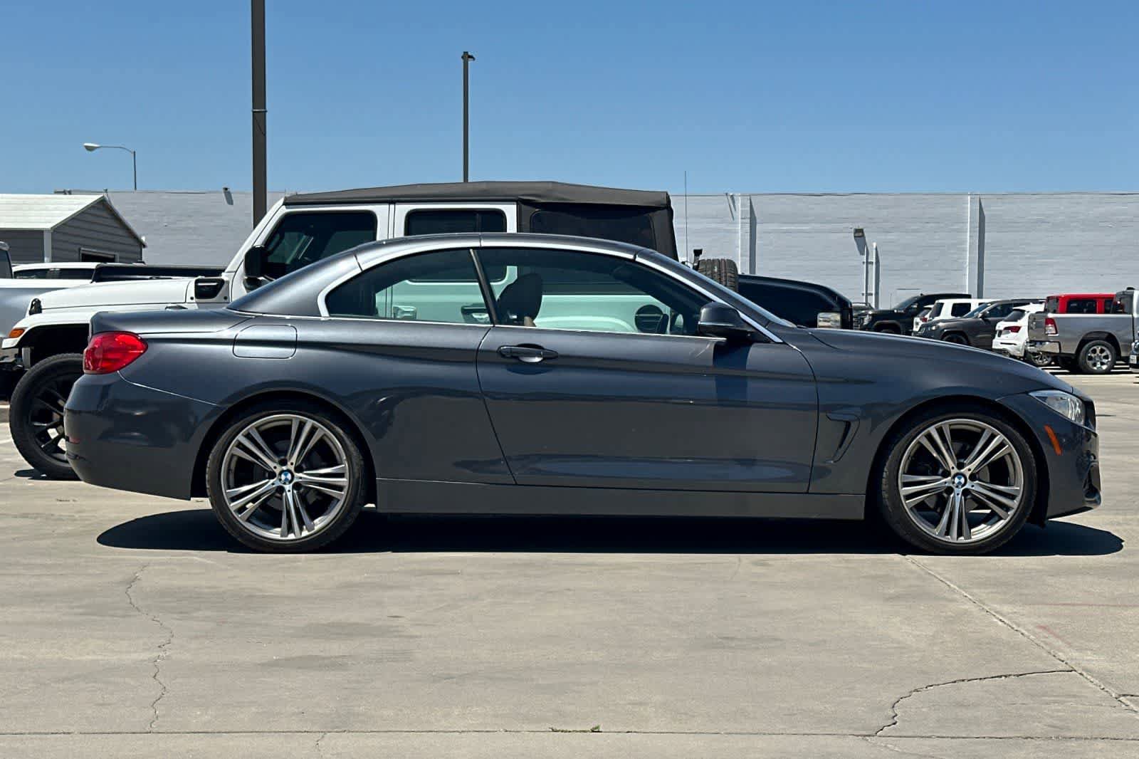 Used 2017 BMW 430i Convertible RWD image 9