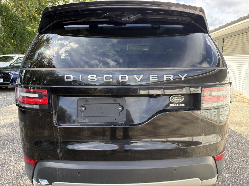 Used 2018 Land Rover Discovery HSE AWD/4WD image 14