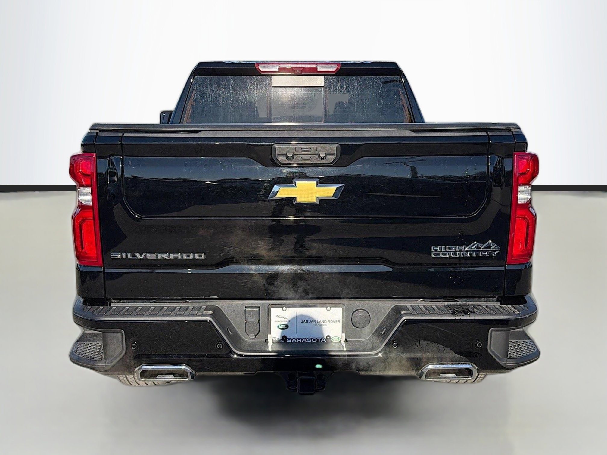 Used 2025 Chevrolet Silverado 1500 High Country w/ High Country Premium Package image 4