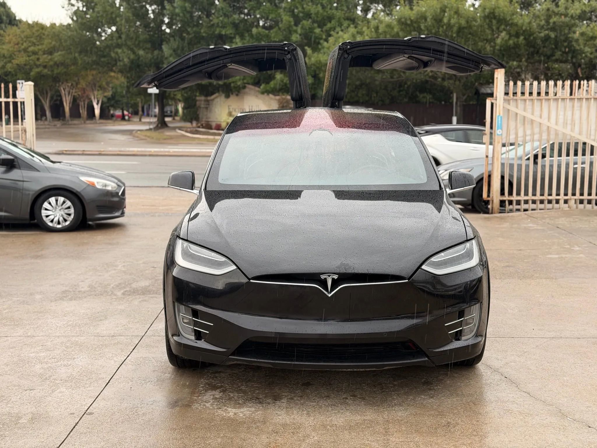 Used 2017 Tesla Model X 100D image 32