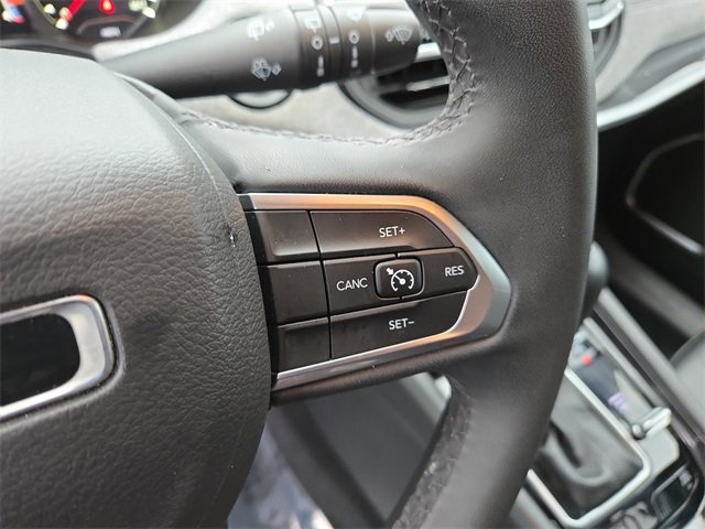 Used 2024 Jeep Compass Latitude image 19