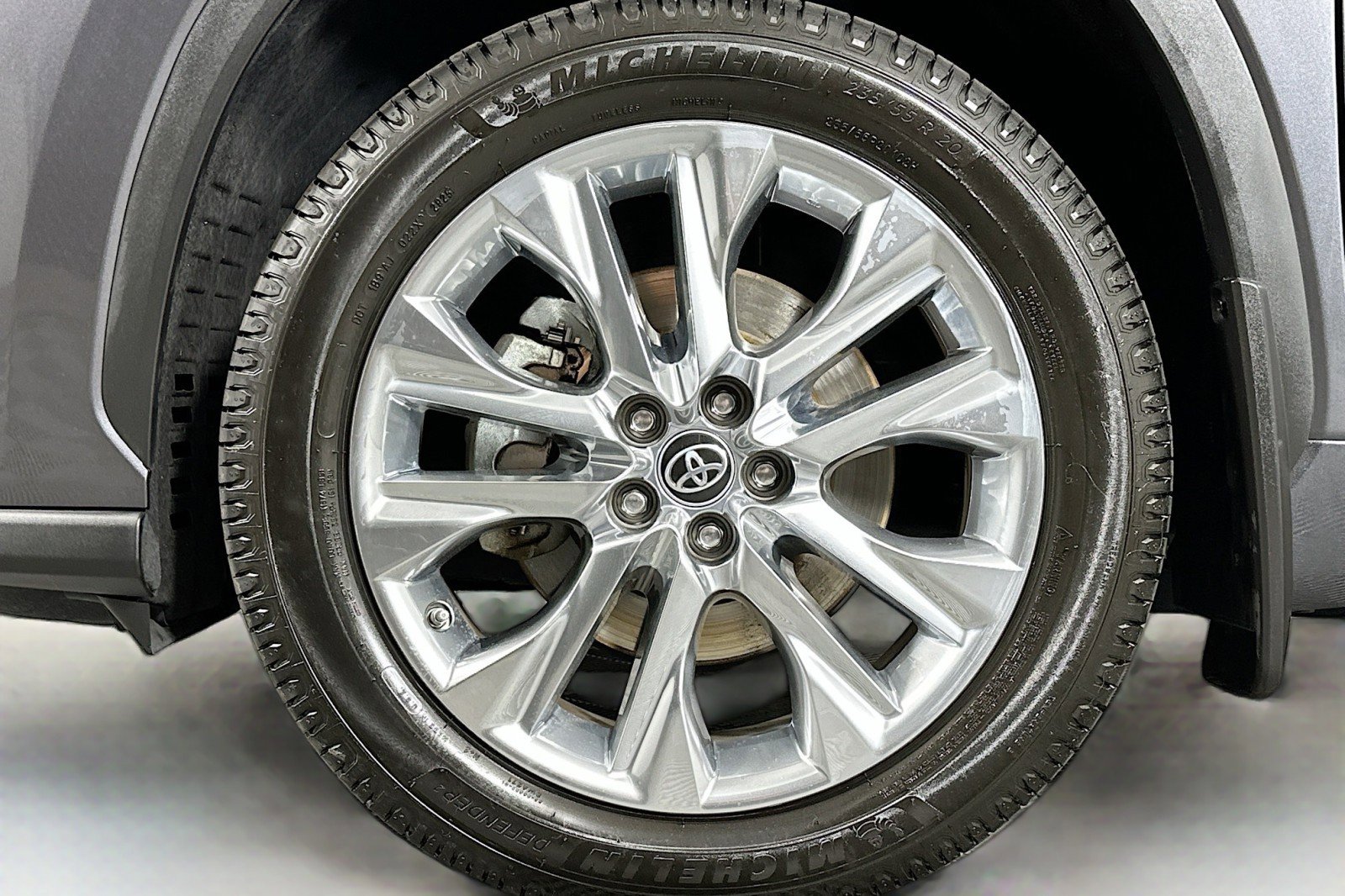 Used 2023 Toyota Highlander Limited image 12