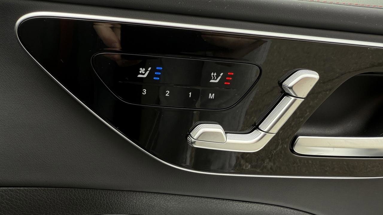 Used 2024 Mercedes-Benz C 36 AMG S image 31