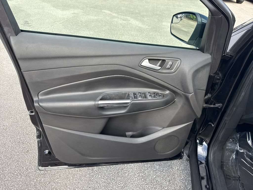 Used 2019 Ford Escape SEL FWD image 13