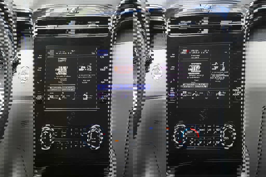 Used 2023 Hyundai Tucson SEL image 12