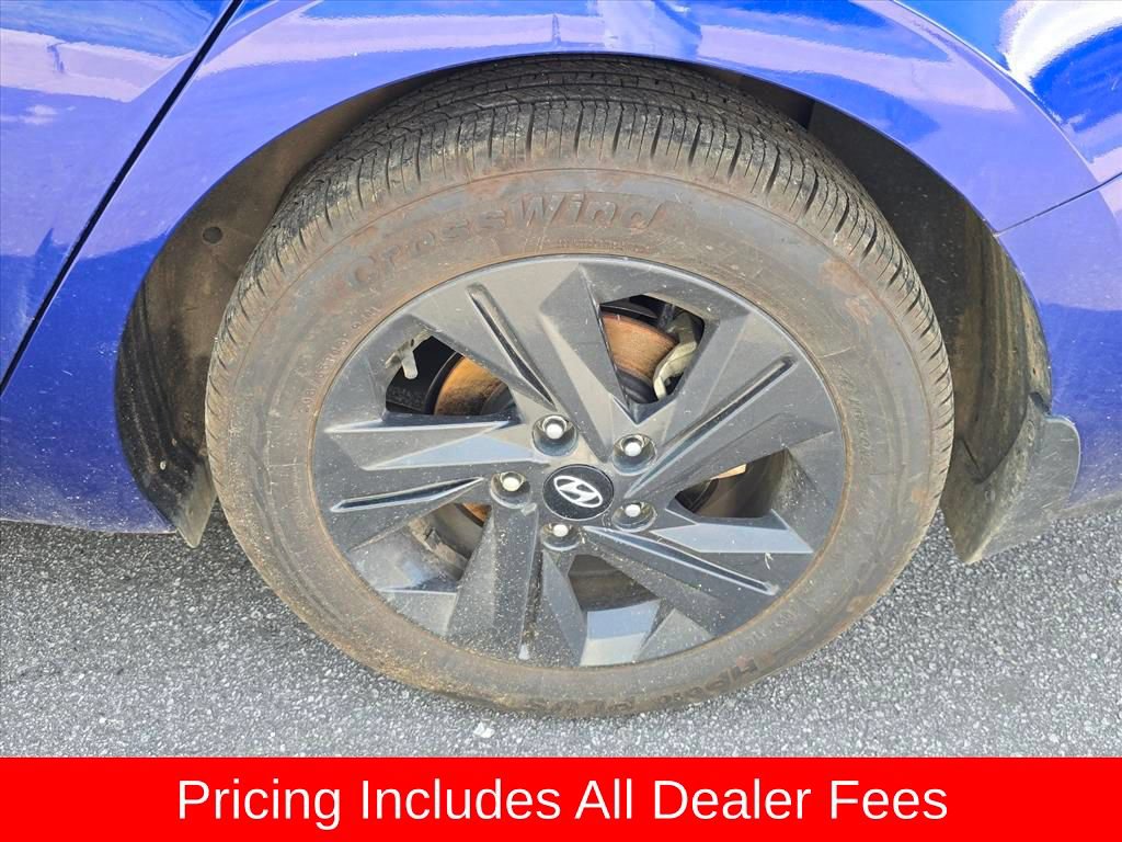 Used 2022 Hyundai Elantra SEL FWD image 7
