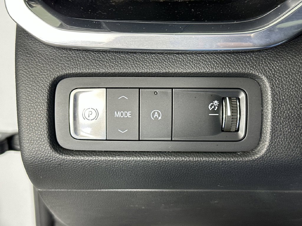 Used 2026 GMC Acadia Elevation w/ Elevation Premium Package FWD image 21