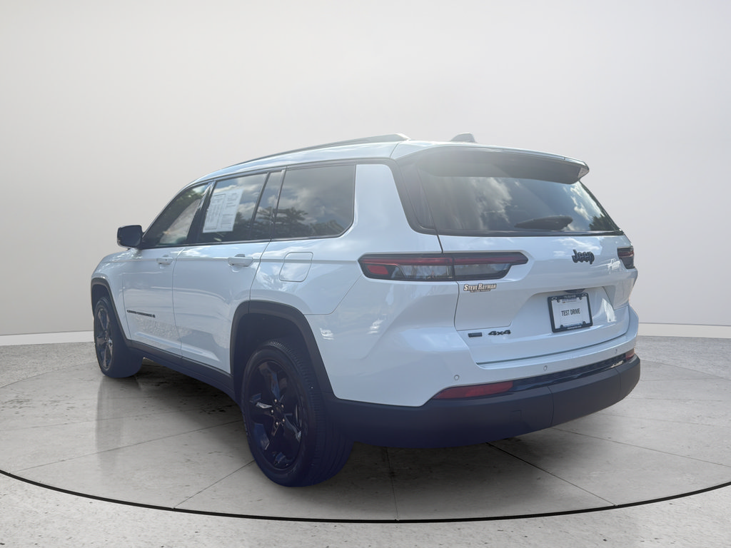 Used 2023 Jeep Grand Cherokee L Laredo AWD/4WD image 9
