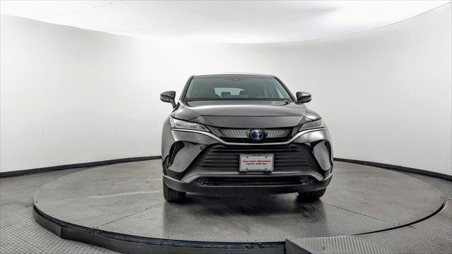 Used 2021 Toyota Venza LE image 12