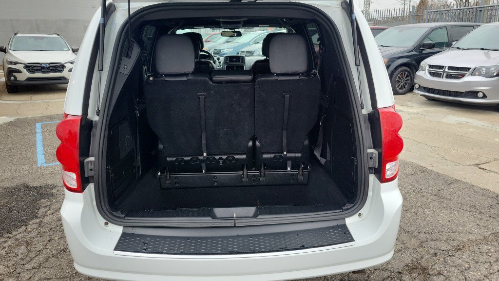 Used 2018 Dodge Grand Caravan GT FWD image 11
