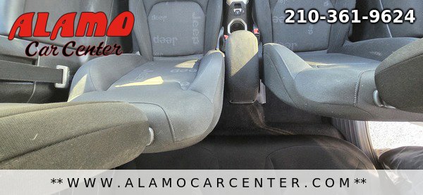 Used 2017 Jeep Renegade Latitude w/ Advanced Technology Group image 24