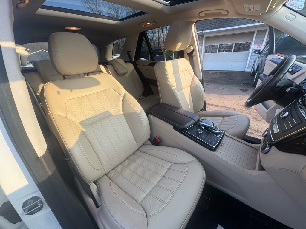 Used 2019 Mercedes-Benz GLE 43 AMG 4MATIC image 23