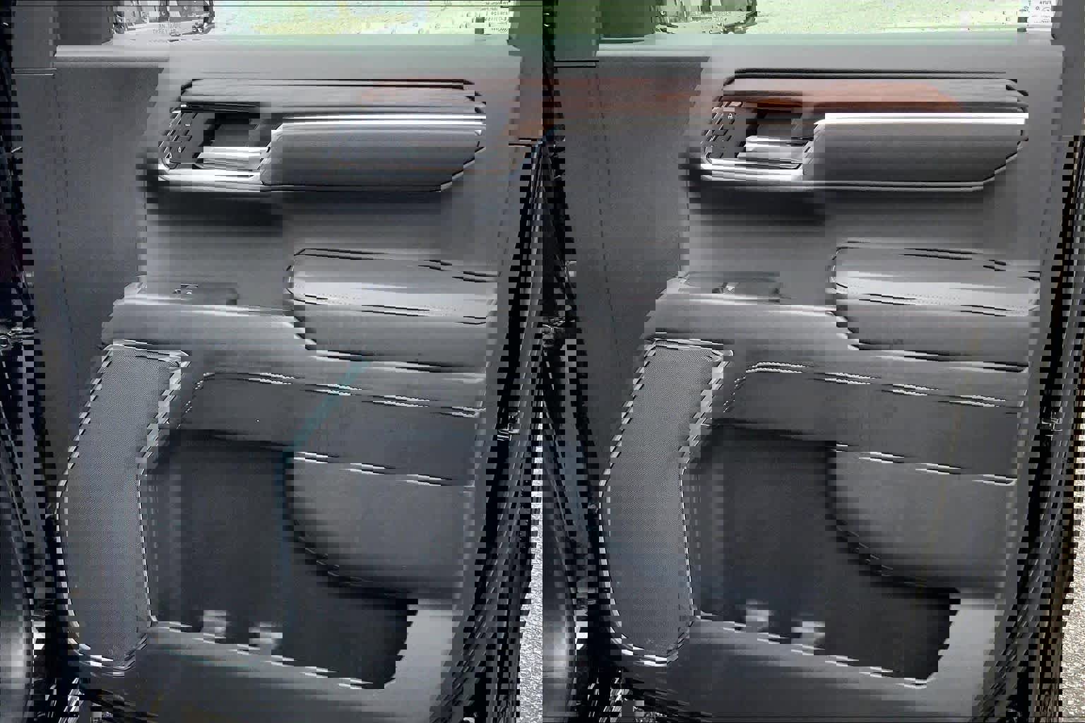 Used 2025 GMC Sierra 1500 SLT image 21