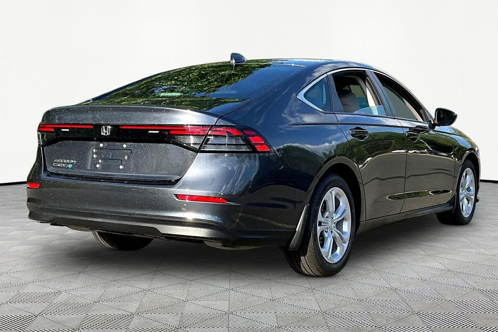 Certified 2025 Honda Accord LX image 5