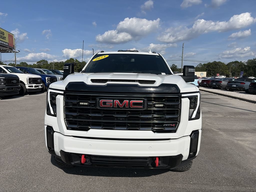 Used 2024 GMC Sierra 3500 AT4 w/ AT4 Preferred Package AWD/4WD image 10