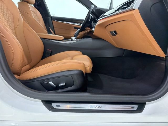 Certified 2023 BMW 530i xDrive w/ Premium Package AWD/4WD image 20