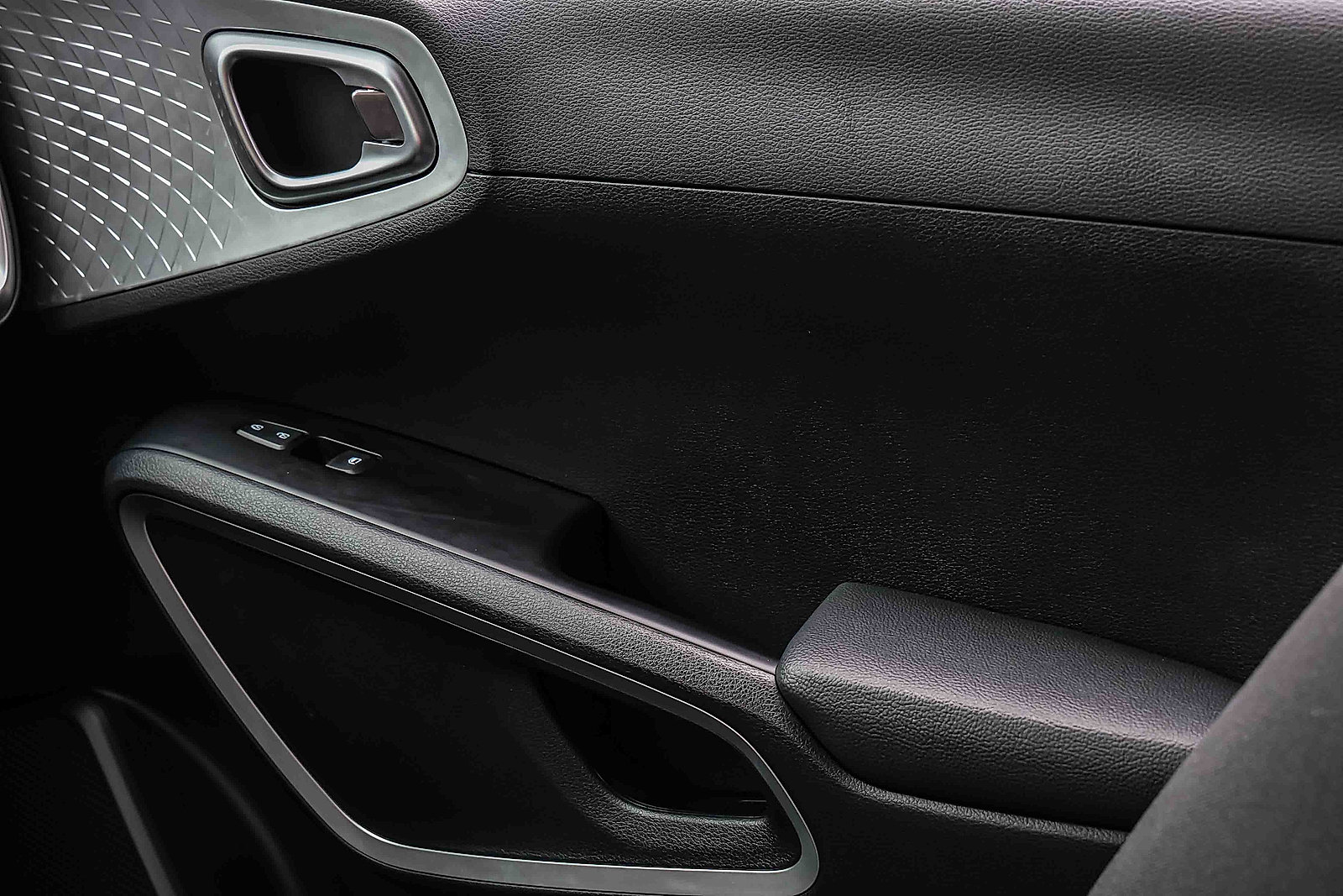 Certified 2025 Kia Soul LX w/ LX Technology Package image 15