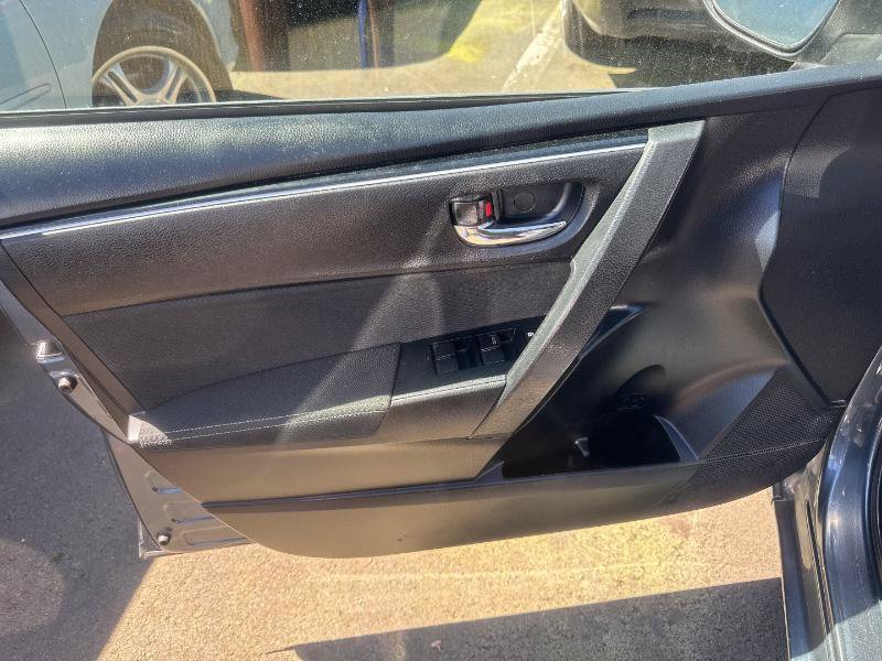 Used 2018 Toyota Corolla LE w/ LE Eco Premium Package FWD image 10