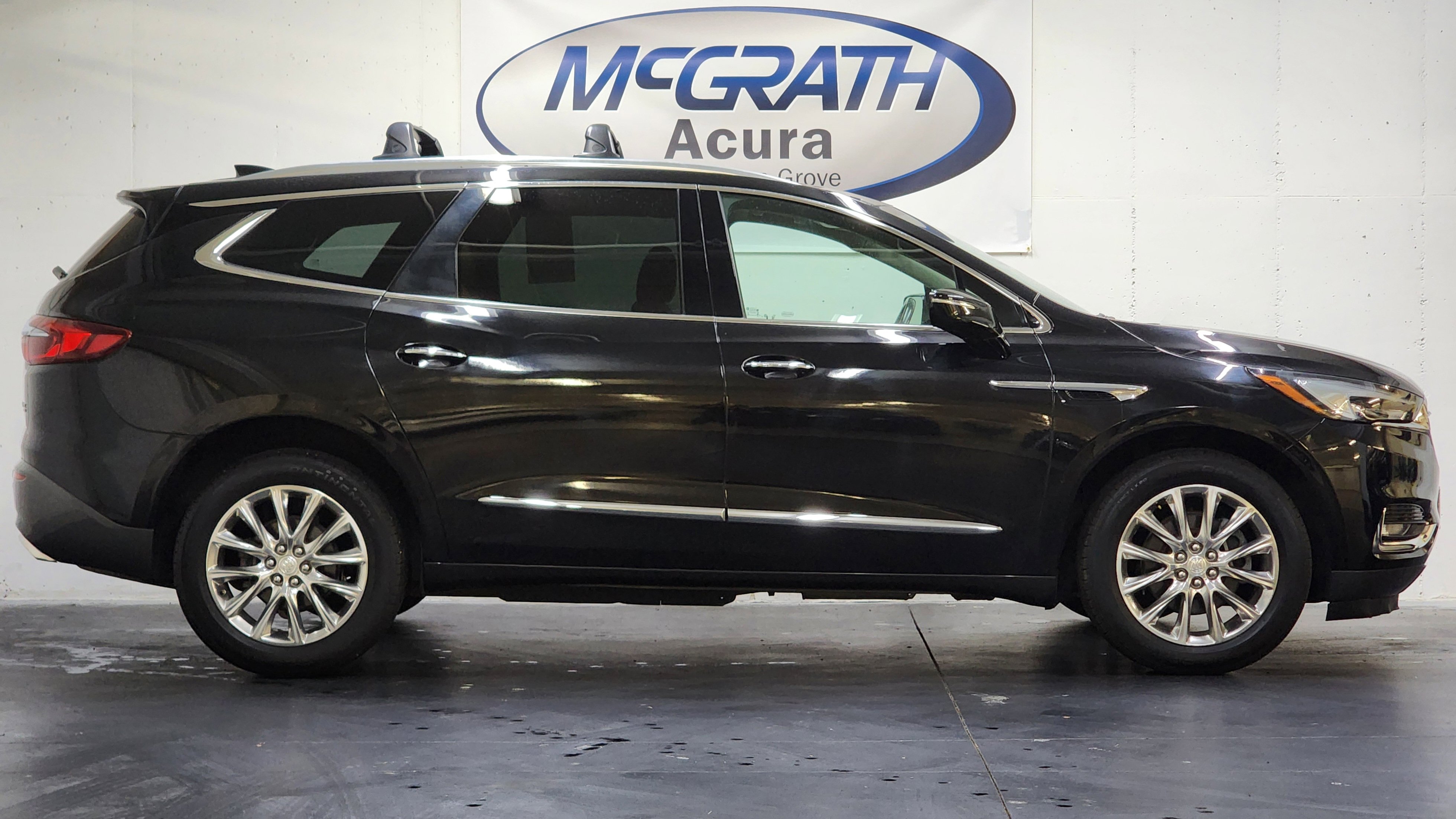 Used 2019 Buick Enclave Essence image 3