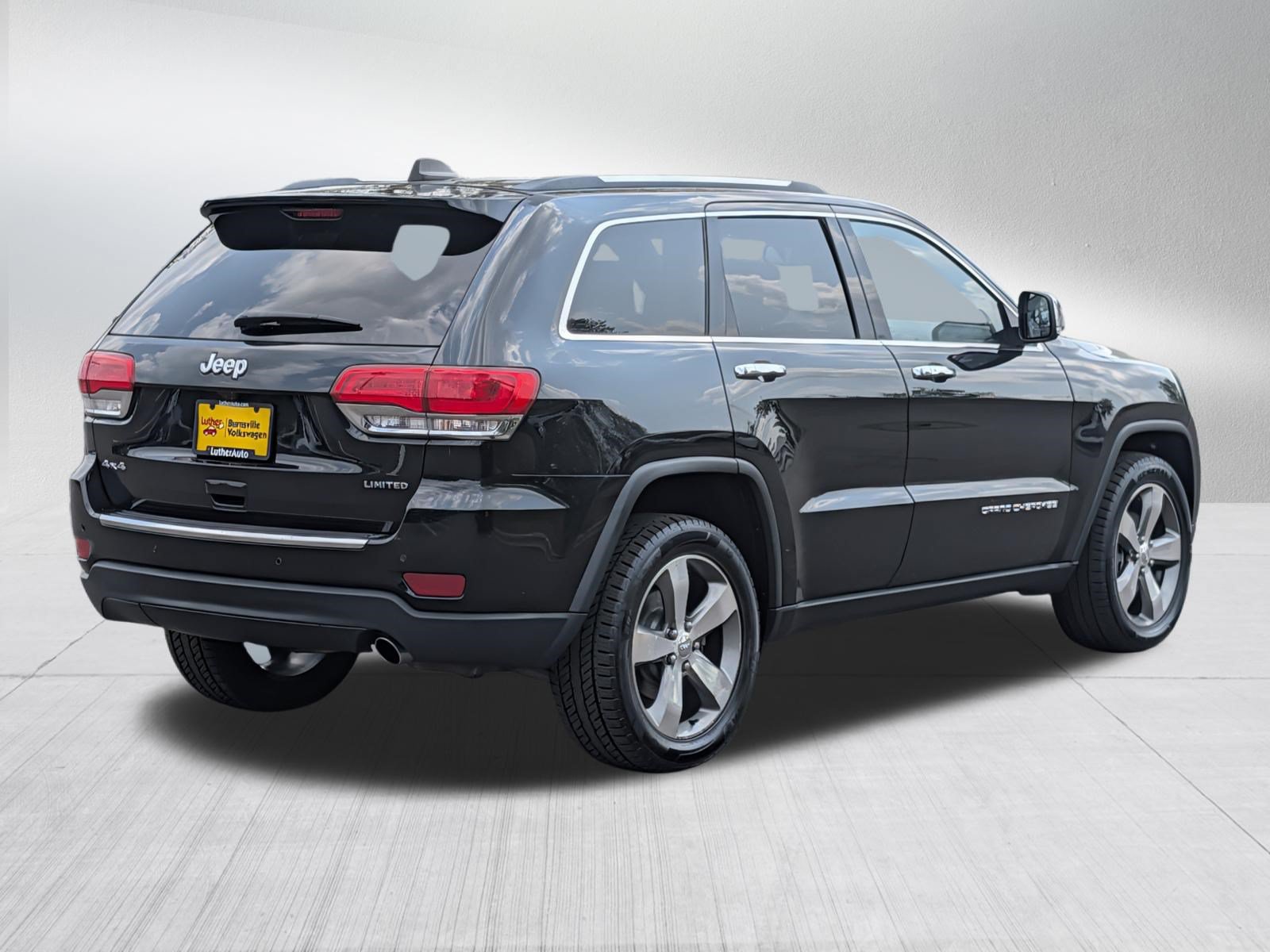 Used 2016 Jeep Grand Cherokee Limited AWD/4WD image 7