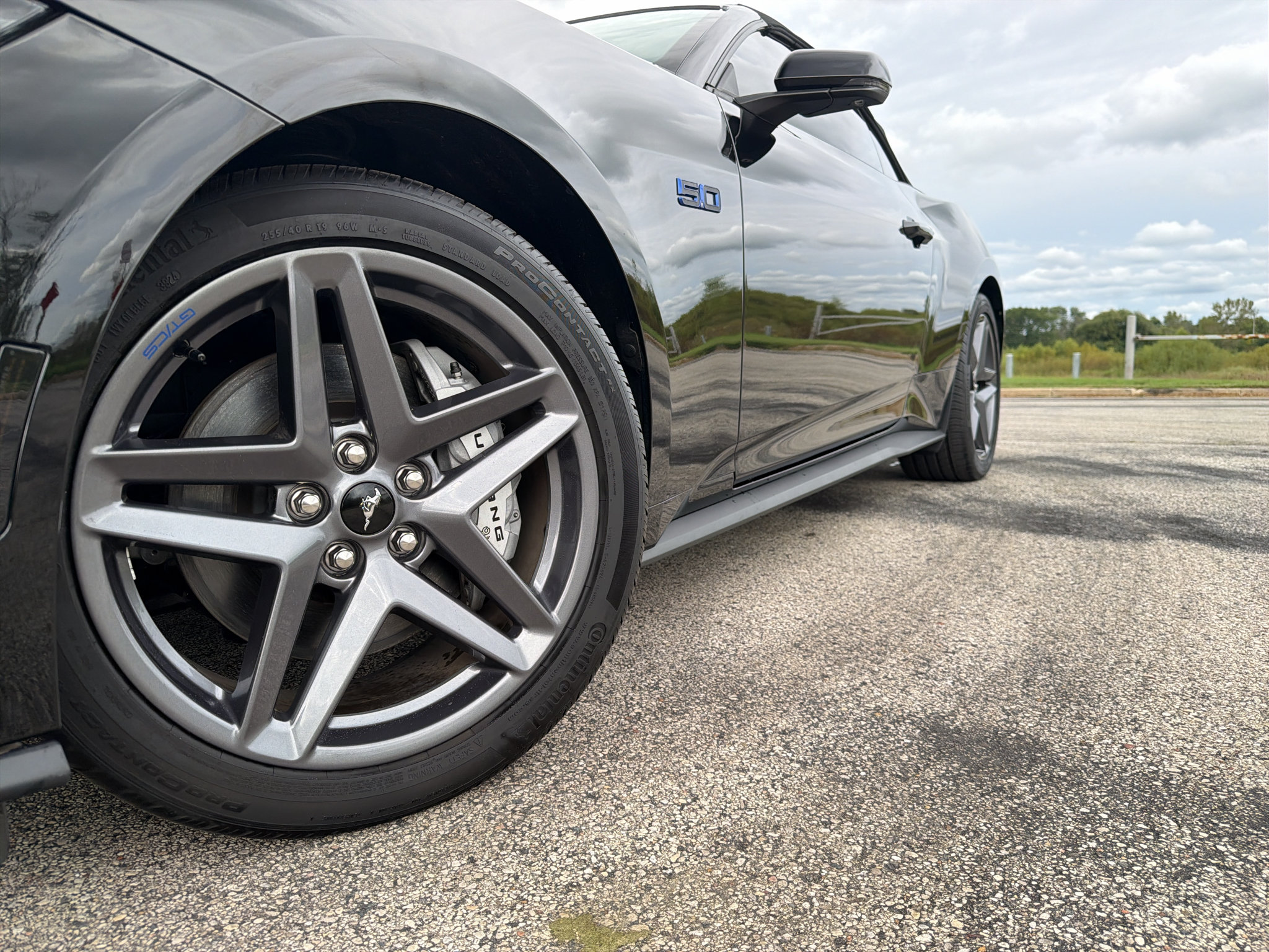 Used 2025 Ford Mustang GT Premium RWD image 9