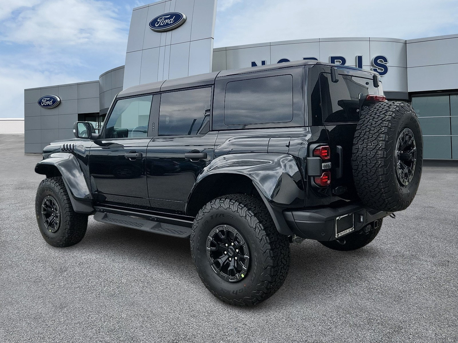 New 2026 Ford Bronco Raptor w/ Interior Carbon Fiber Pack AWD/4WD image 3