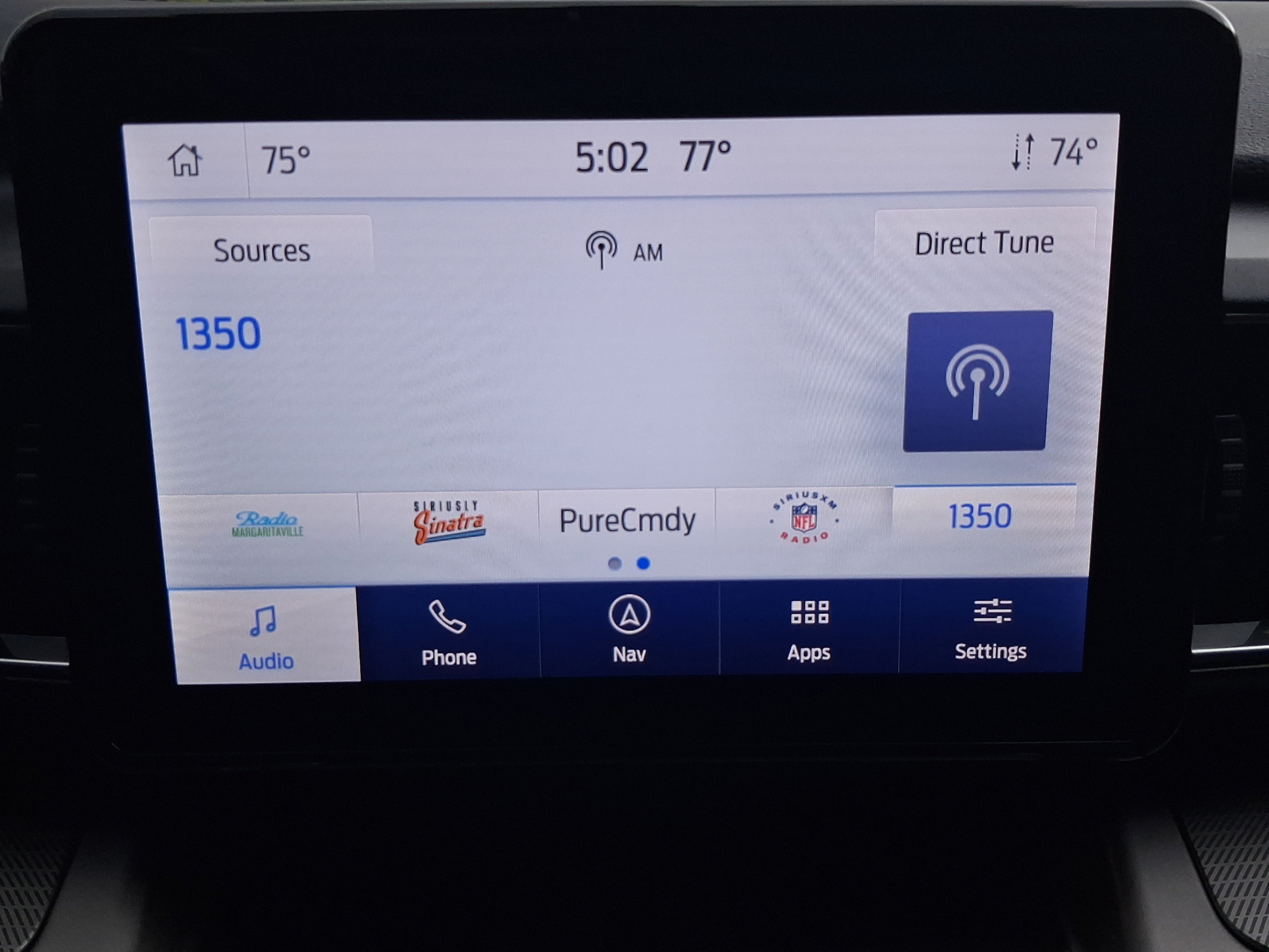 Used 2024 Ford Explorer XLT w/ Equipment Group 202A AWD/4WD image 14