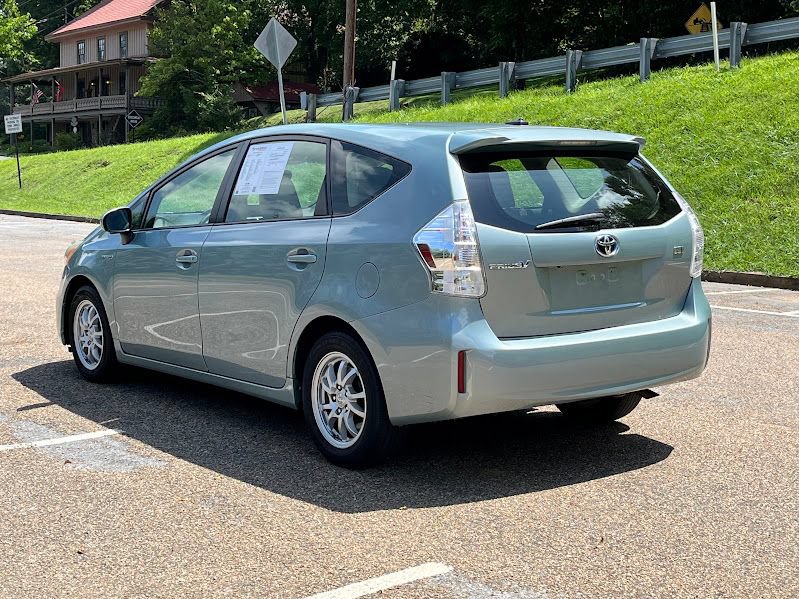 Used 2013 Toyota Prius V Three FWD image 23