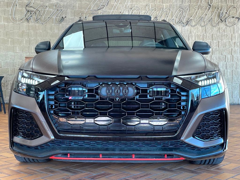 Used 2023 Audi RS Q8 w/ Black Optic Package image 3