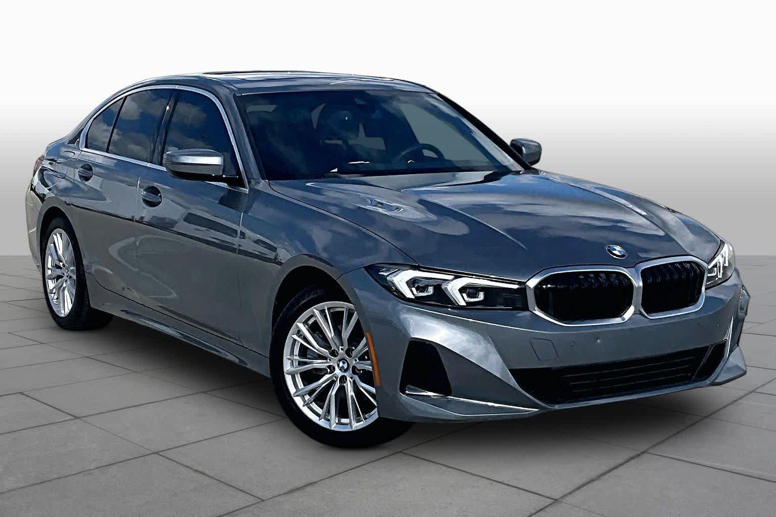 Used 2024 BMW 330i Sedan w/ Premium Package RWD image 2