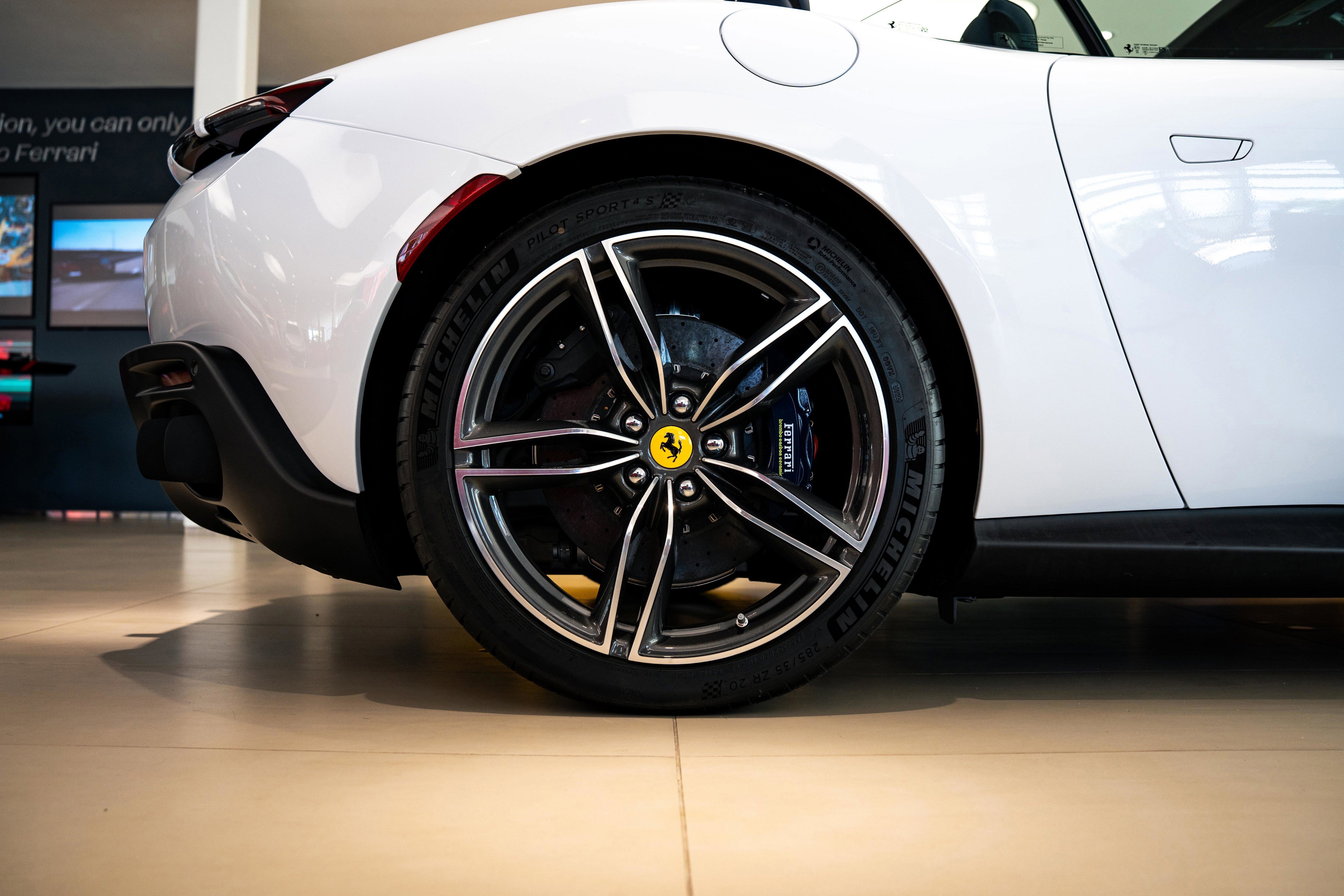 Used 2024 Ferrari Roma Spider image 45