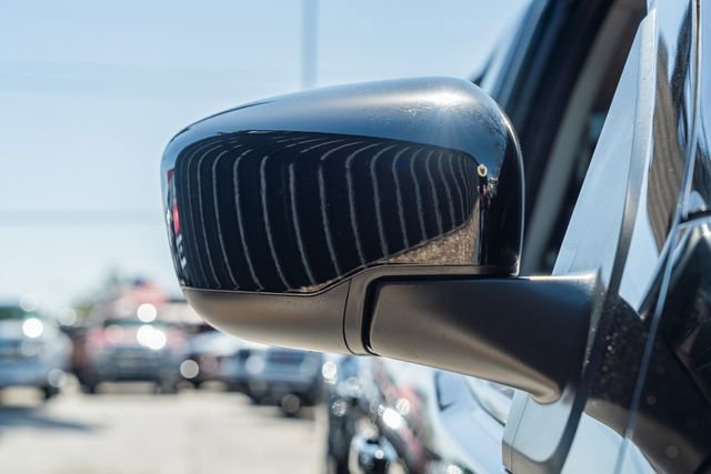 Used 2022 Nissan Frontier SV image 12