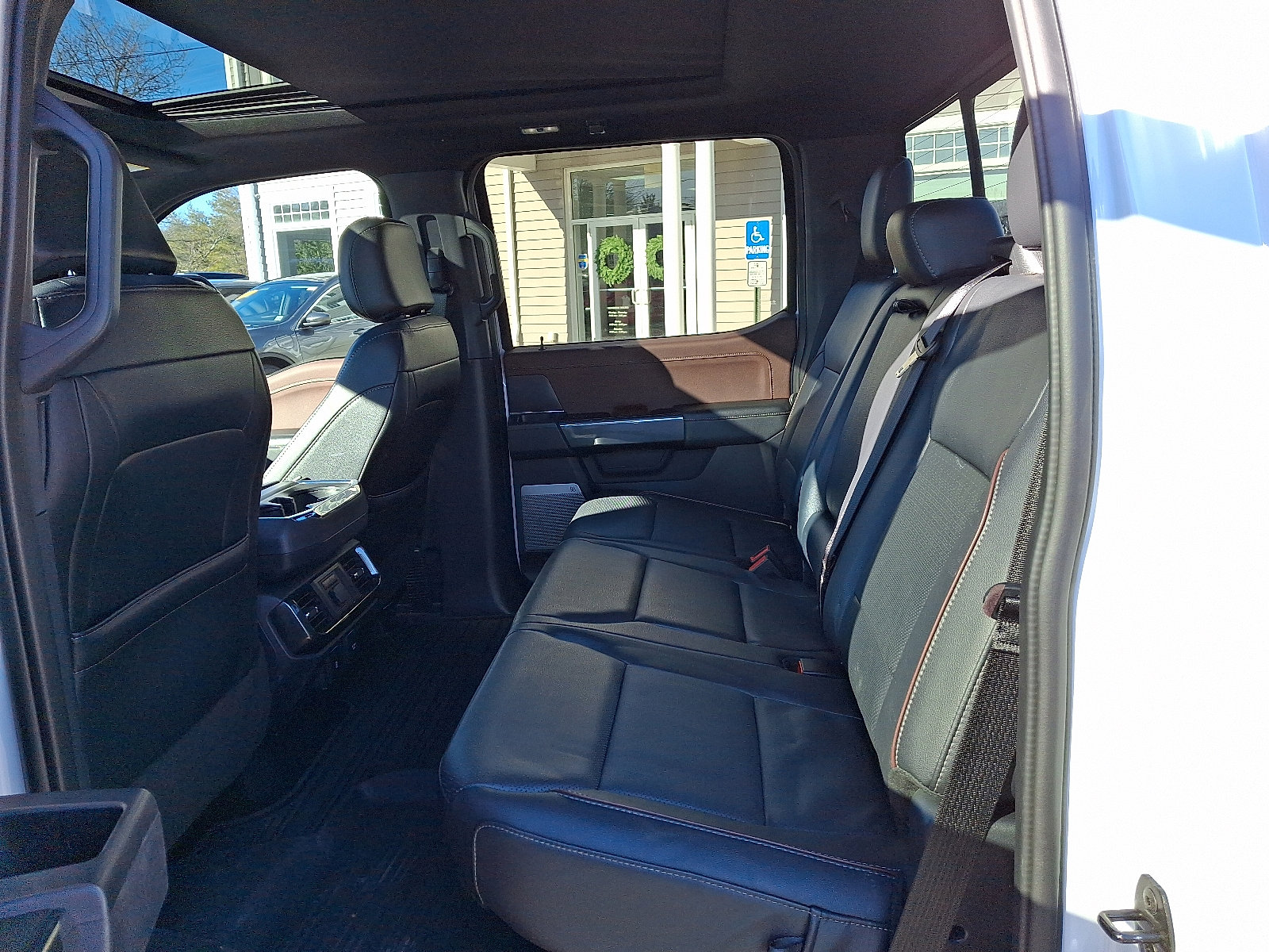 Certified 2022 Ford F150 Lariat w/ Equipment Group 502A High image 11