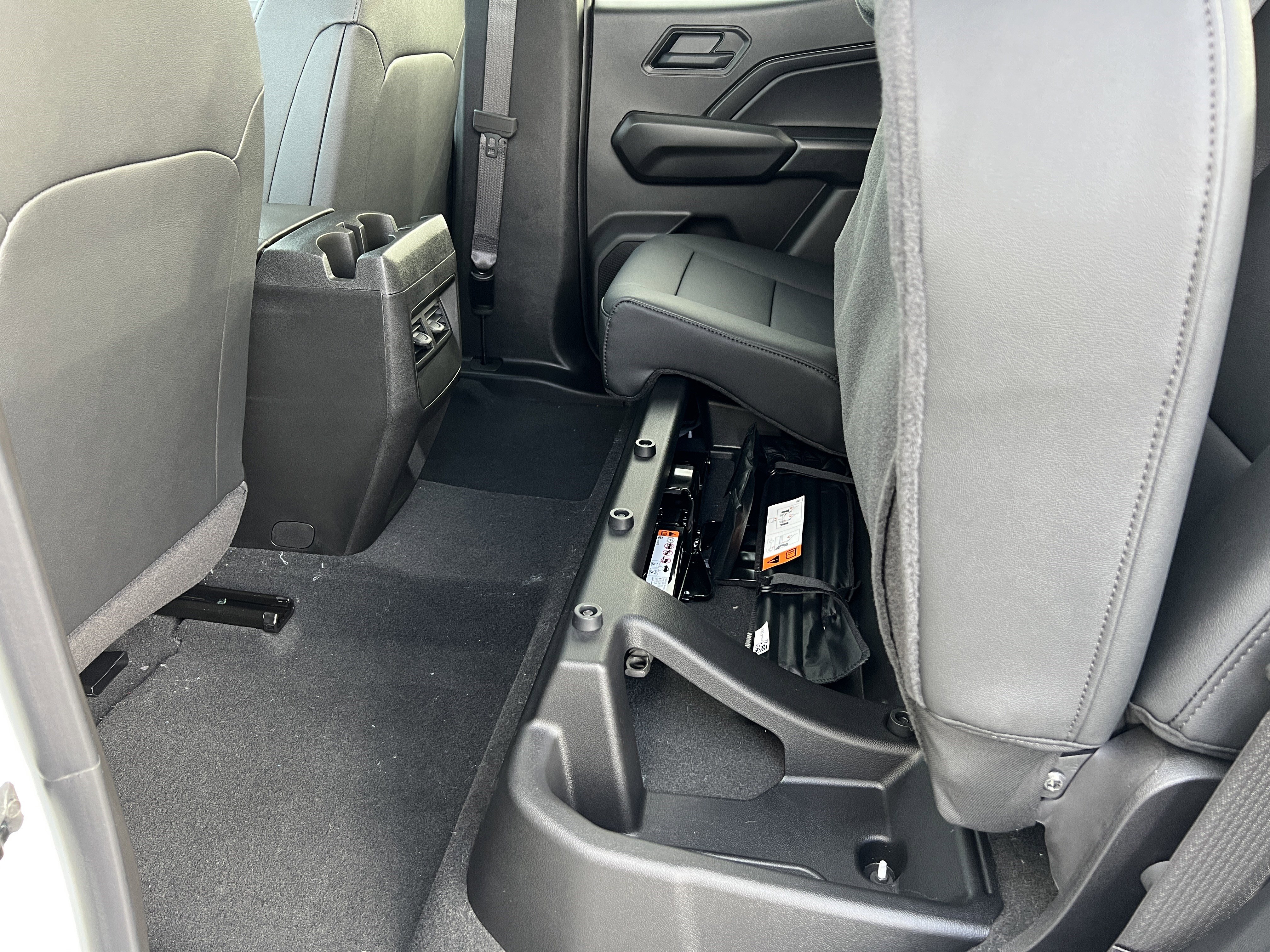 New 2026 Chevrolet Colorado W/T image 18