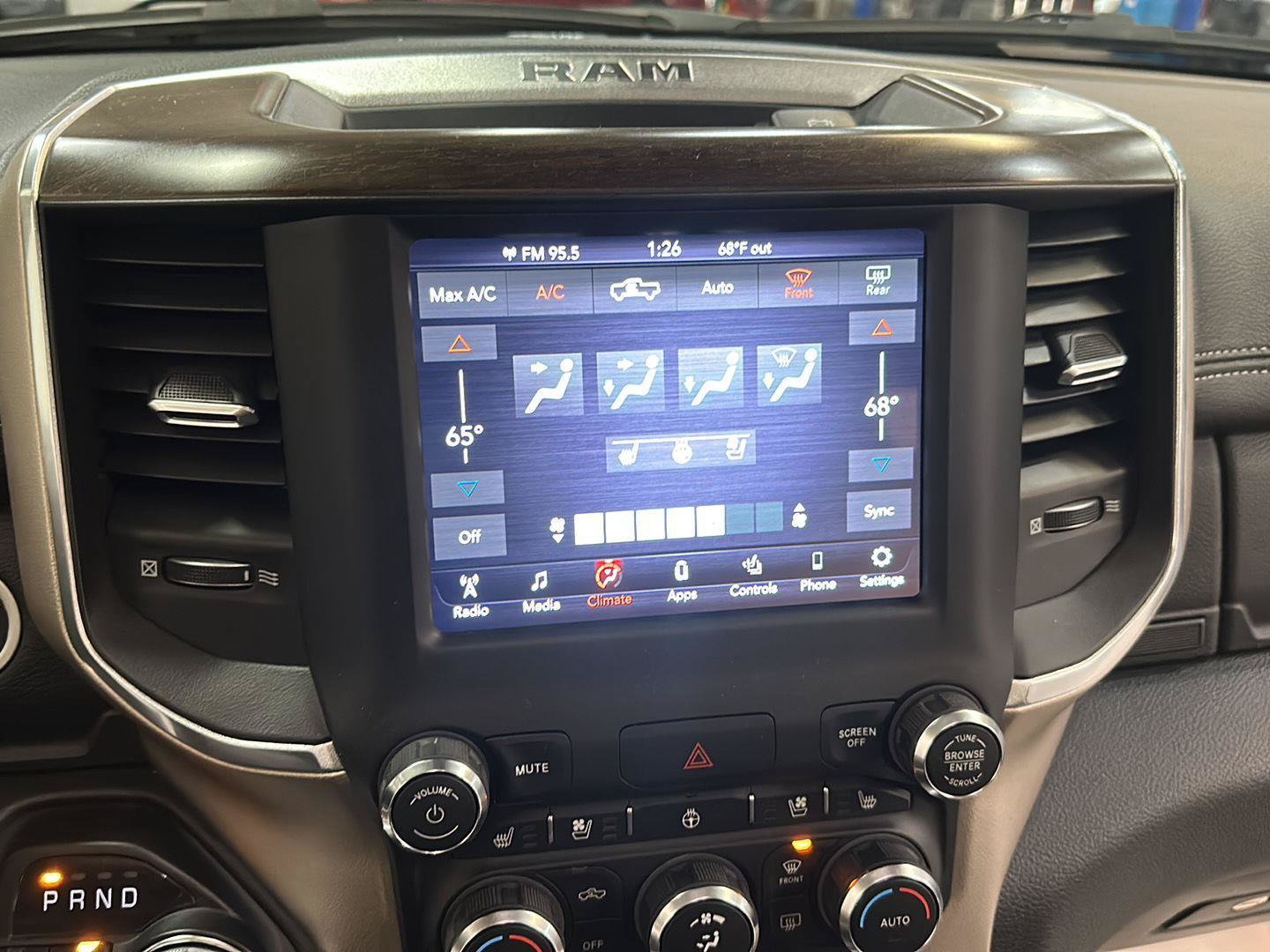 Used 2021 RAM 1500 Laramie AWD/4WD image 24