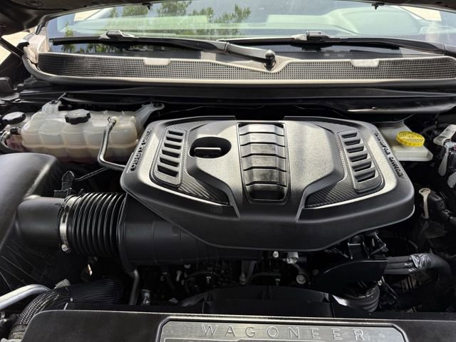 Used 2024 Jeep Wagoneer L Series II w/ Flexible Seating Group RWD image 37