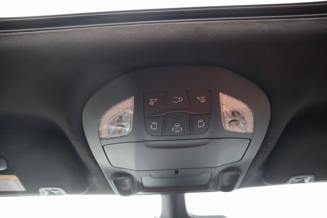 New 2026 Chrysler Pacifica Pinnacle image 16