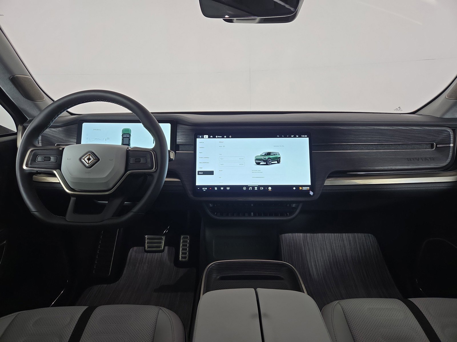 Used 2024 Rivian R1S Adventure image 27