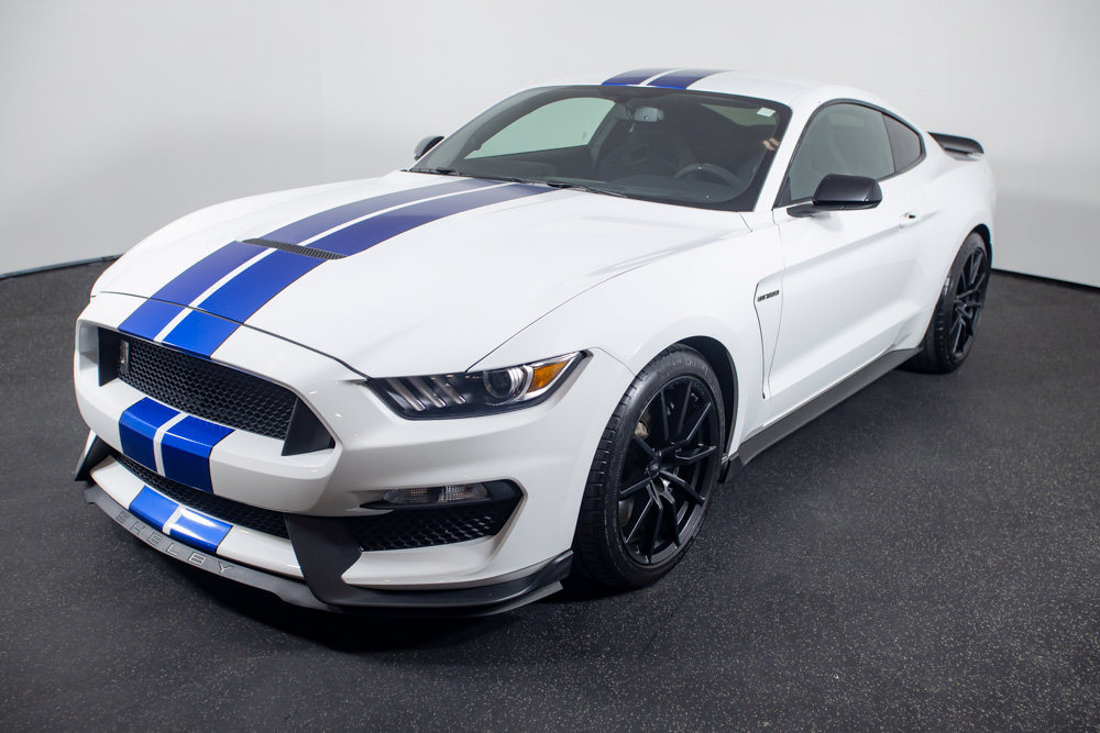 Used 2018 Ford Mustang Shelby GT350 RWD image 1