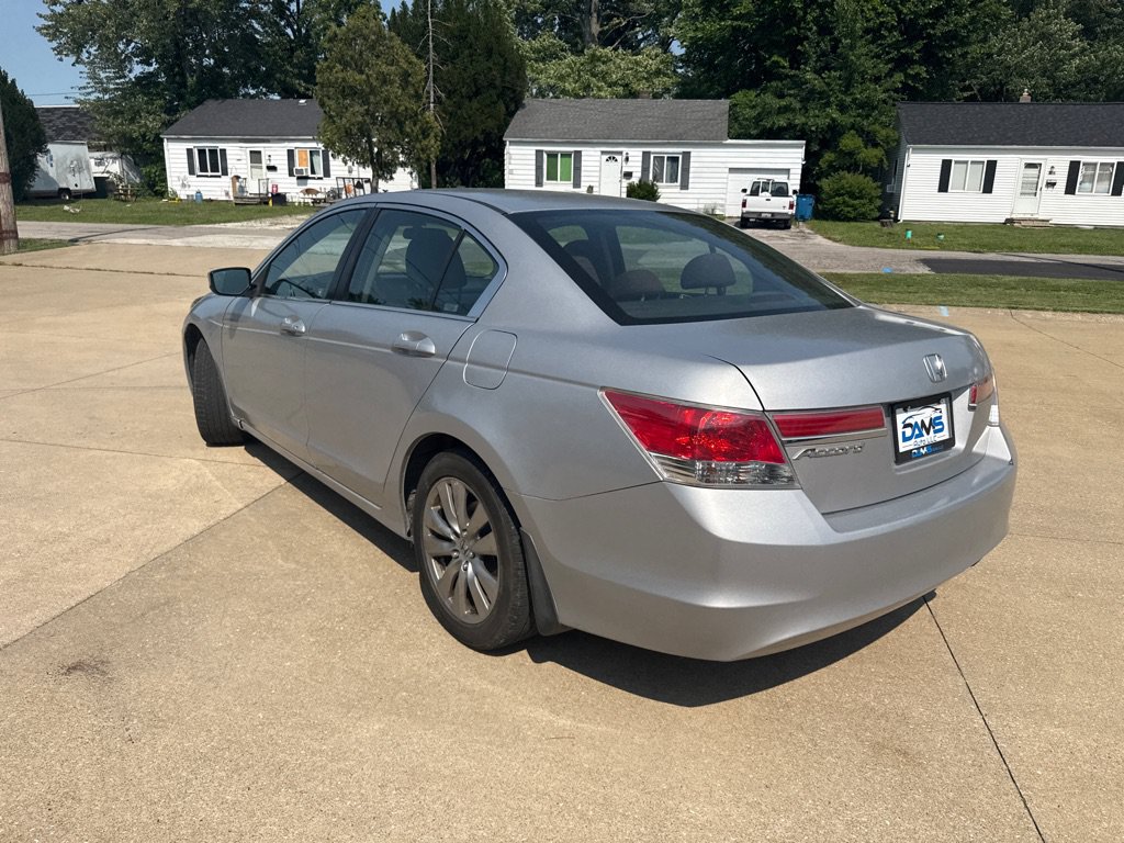 Used 2011 Honda Accord EX image 4