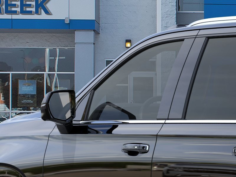 New 2026 Chevrolet Suburban Premier AWD/4WD image 13