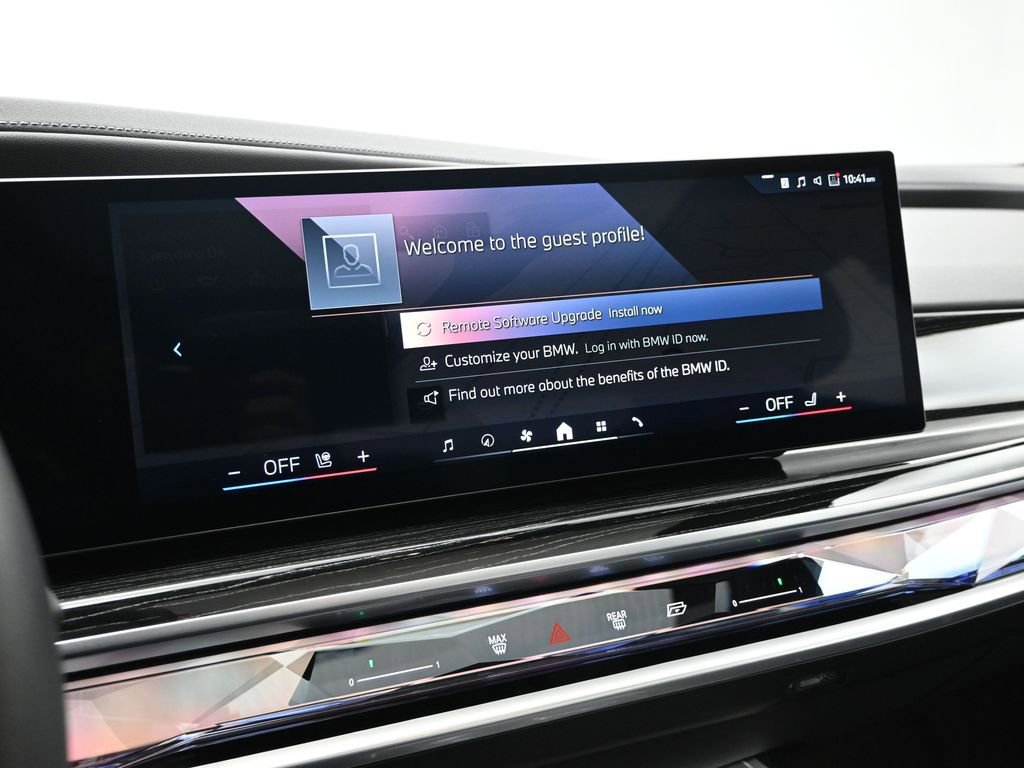 Used 2025 BMW 740i image 13